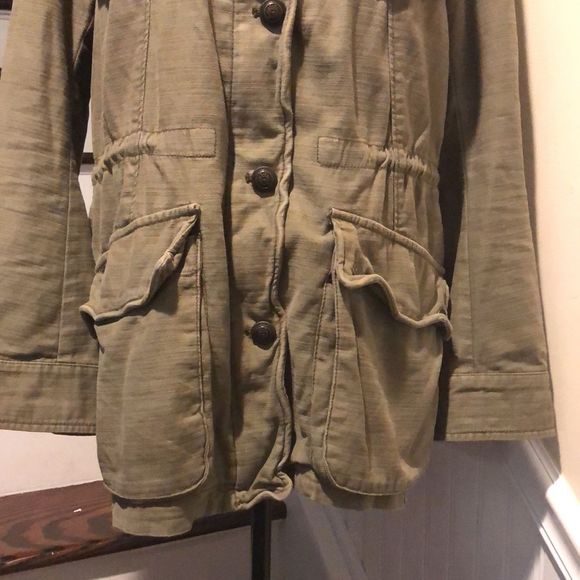 FREE PEOPLE Olive Green Toggle Waist Coat with Decorative Buttons Size LARGE
